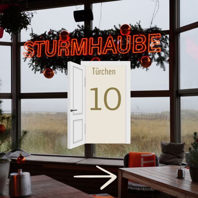 Türchen Nummer 10!🔥🎅🏽

Ein Besuch  für 2 auf dem Winterzauber am Meer der Sylter Sturmhaube 🧇✨⤵️

✨Gewinnt einen Gutschein für den Winterzauber der Sturmhaube und genießt dort *2x Sturmhaube Glühwein und 2x Sturmhaube Waffeln eurer Wahl*✨

Dieses Jahr ist es ganz besonders gemütlich in der Sturmhaube, denn  Donnerstag - Sonntags verwandelt sich die Außenterasse in einen kleinen Weihnachtsmarkt, der  aufjedenfall einen Besuch wert ist! 🎅🏽🌲 

Macht es euch gemütlich unter dem beheizten Schirm und dem direkten Blick auf die Nordsee und freut euch auf eine tolle Auswahl an winterlichen Getränken und Speisen an den Hütten! 🛖❄️

Sturmhaube Kampen, Sylt 
📍Riperstieg 1 
 

Teilnahmebedingungen:
 Folge unserem Instagram-Account @sylterappartementservice und @sturmhaubesylt
𓇼 Like dieses Bild ❤️
𓇼 Makiere jemanden, der dich begleiten soll! 

Das Gewinnspiel läuft 24 Stunden.
Der Gewinner wird per Zufallsprinzip ausgewählt und über Instagram Direct Message benachrichtigt.

Viel Spaß beim gewinnen! 🍀

Das SAS Team wünscht euch eine  schöne Vorweihnachtszeit! 🎅🏽❤️